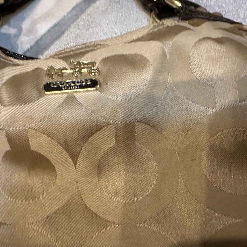 Coach Tan and Brown Signature Shoulder Bag - Picture 6 of 8